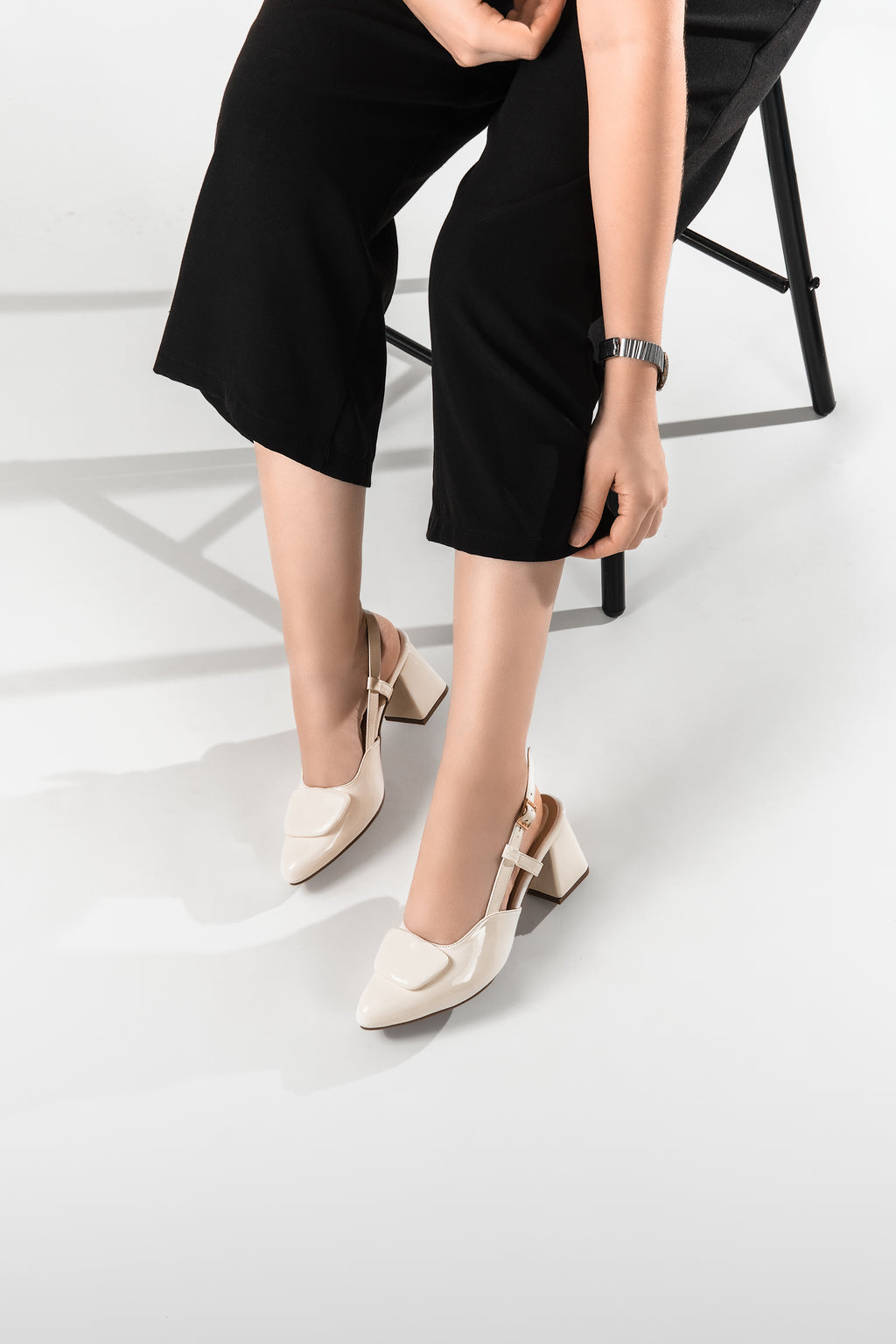 Tacón Elegante 5/2