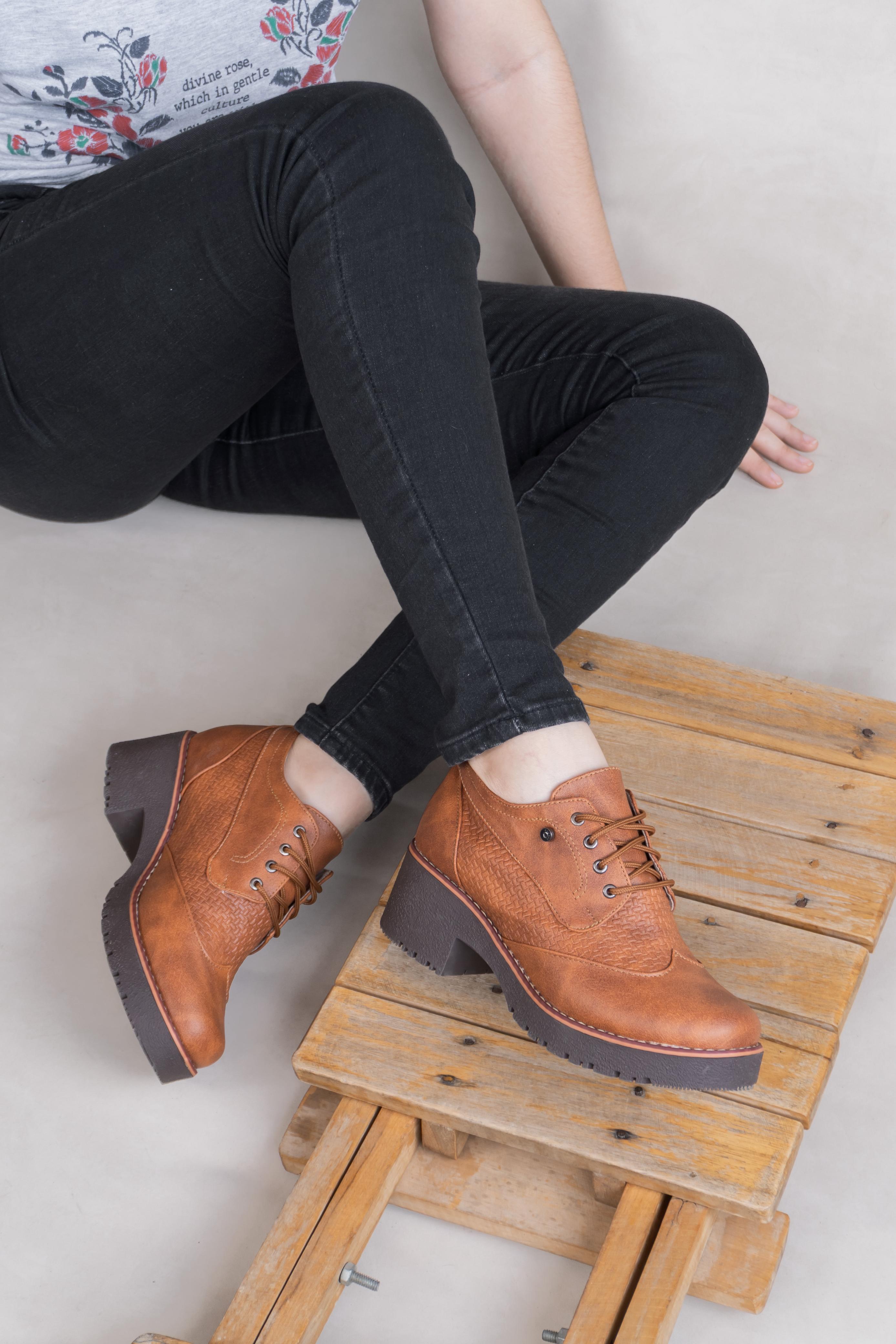 Bota Tacón