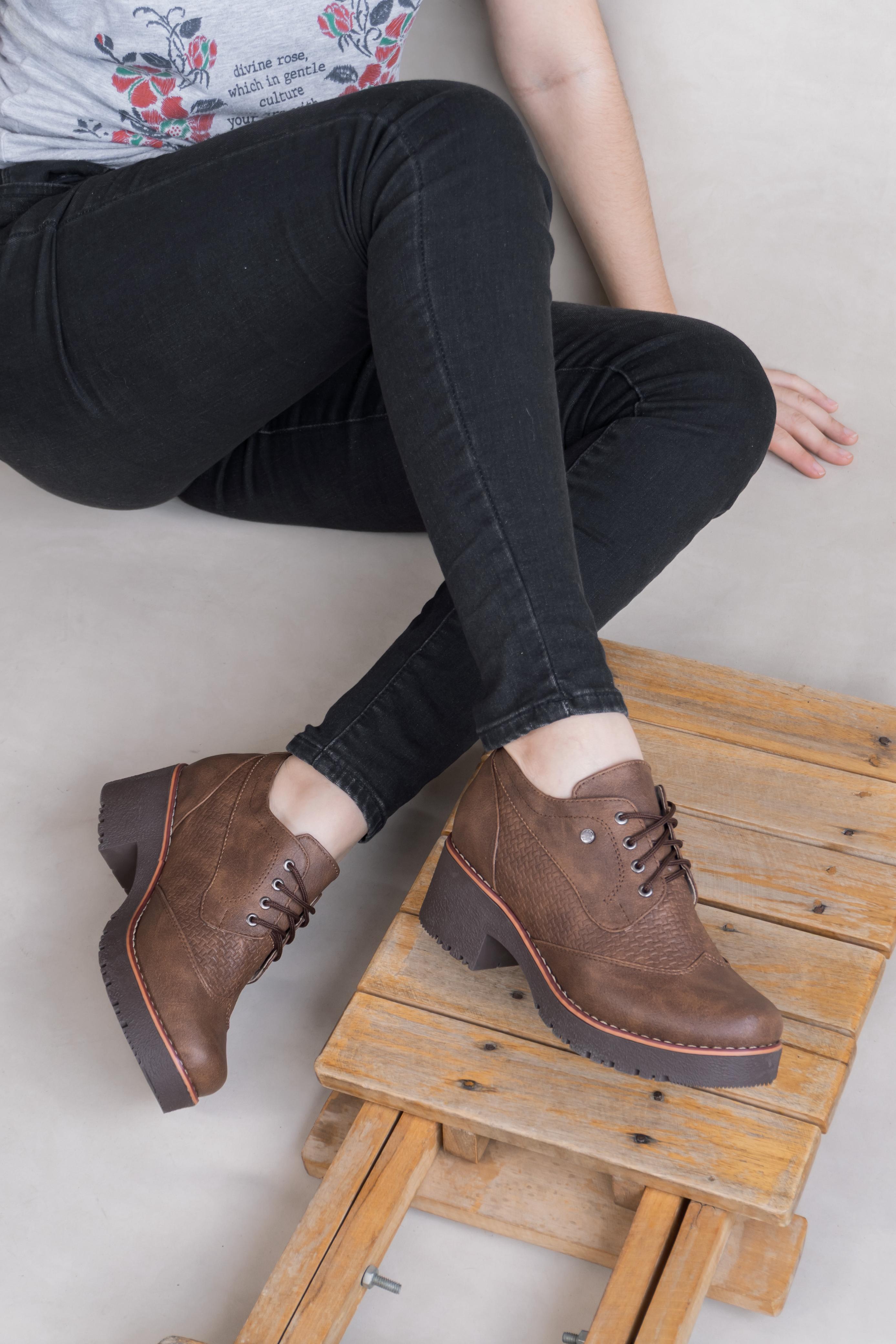Bota Tacón